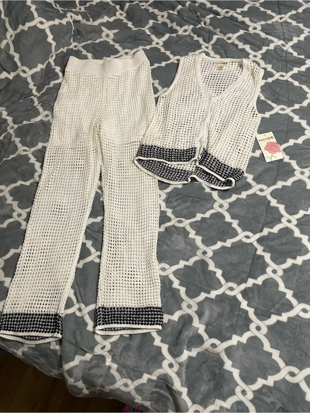 NWT knit white set pants crochet SZ S vest